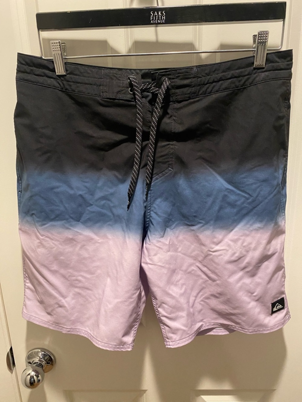 Quiksilver Men's Ombre Black to Lavender Board Shorts EUC